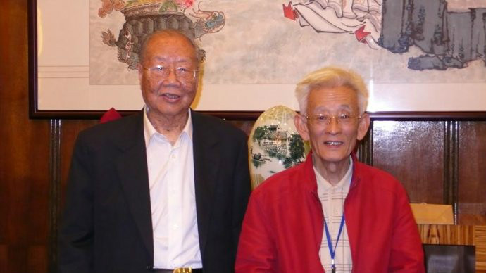 国医大师朱良春老先生(左)与著名中医李可老先生